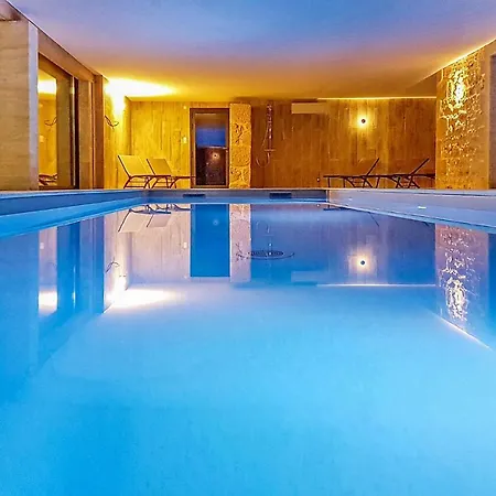 Beautiful Home In Grolejac With Indoor Swimming Pool, Wifi And 5 Bedrooms Groléjac