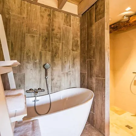 Beautiful Home In Grolejac With Indoor Swimming Pool, Wifi And 5 Bedrooms *